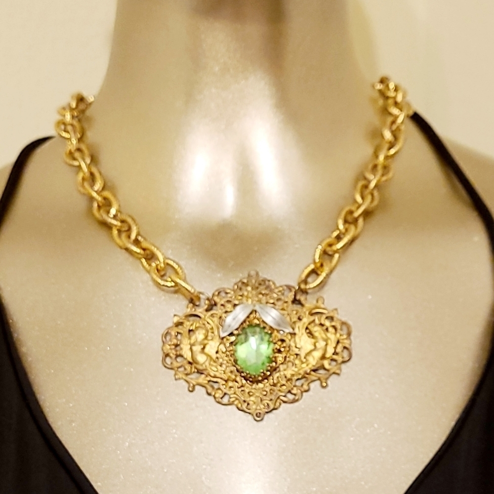 VINTAGE HANDMADE REPURPOSED ANGEL CRYSTAL PENDANT NECKLACE - Picture 10 of 15